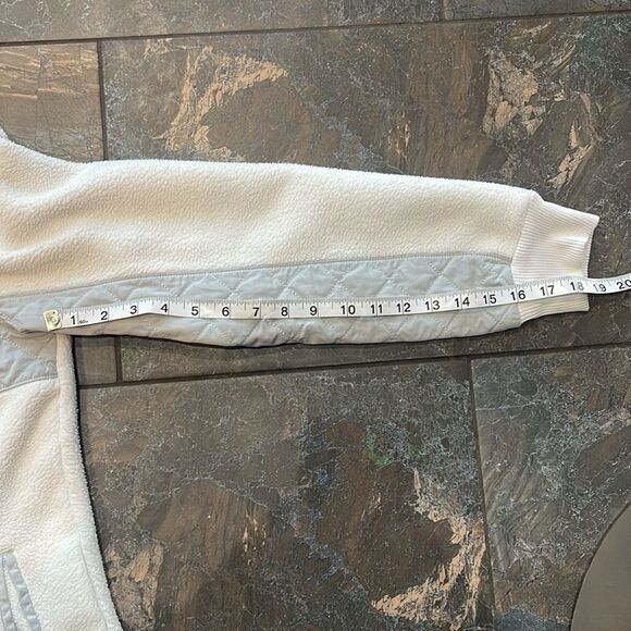 Abercrombie & Fitch Asymmetrical Snap Fleece Sweatshirt GREY & White Size Small - Picture 11 of 12